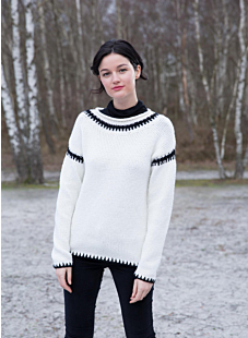 Trui met fantasie halsbies