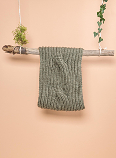 Colsjaal met dikke kabel