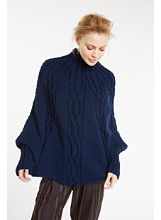 Poncho met kabels