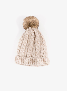 Kabelmuts met bontpompon