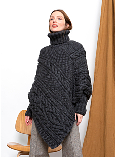 Poncho met kabels