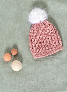 Muts met bontpompon